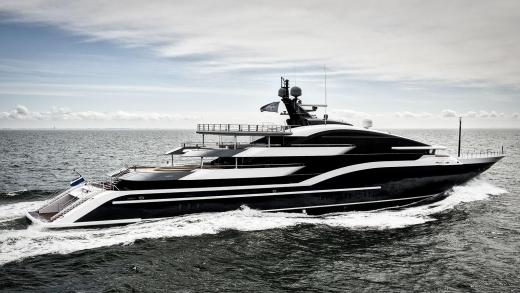 Side view DAR Oceanco Alewijnse